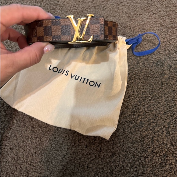 Louis Vuitton women’s belt size 90 1inch - Picture 4 of 4